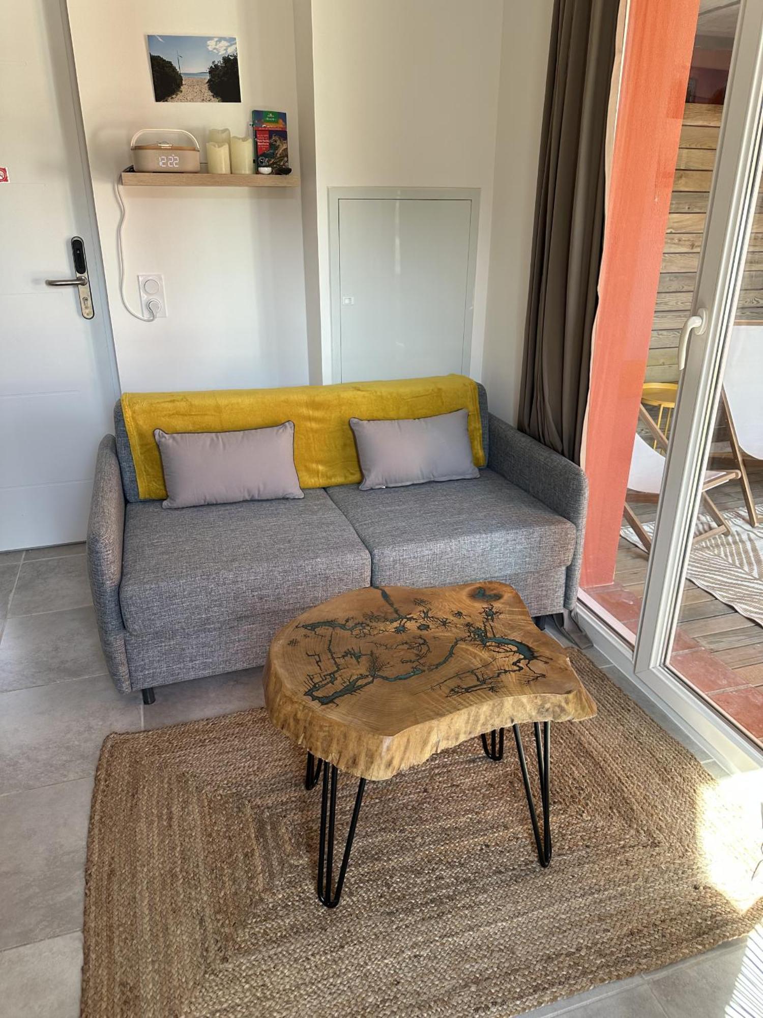 Residence Hoteliere Les Hameaux De Saint Cyprien 25 M2 Lecci Exterior foto
